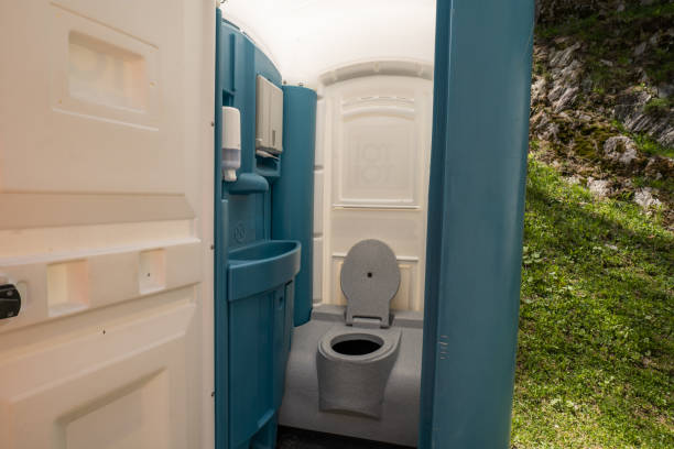 Best Portable restroom trailer rental  in Woodbine, IA